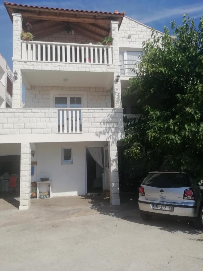 Guesthouse Alliya دوبروفينك الغرفة الصورة